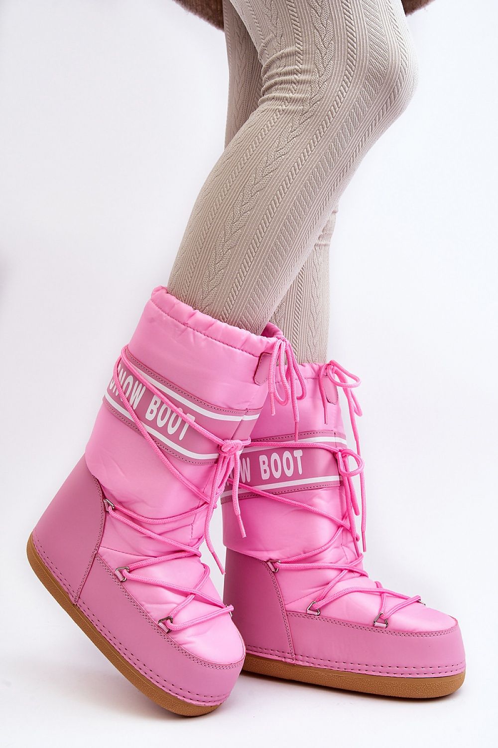 Moon boots model 188647 Step in style