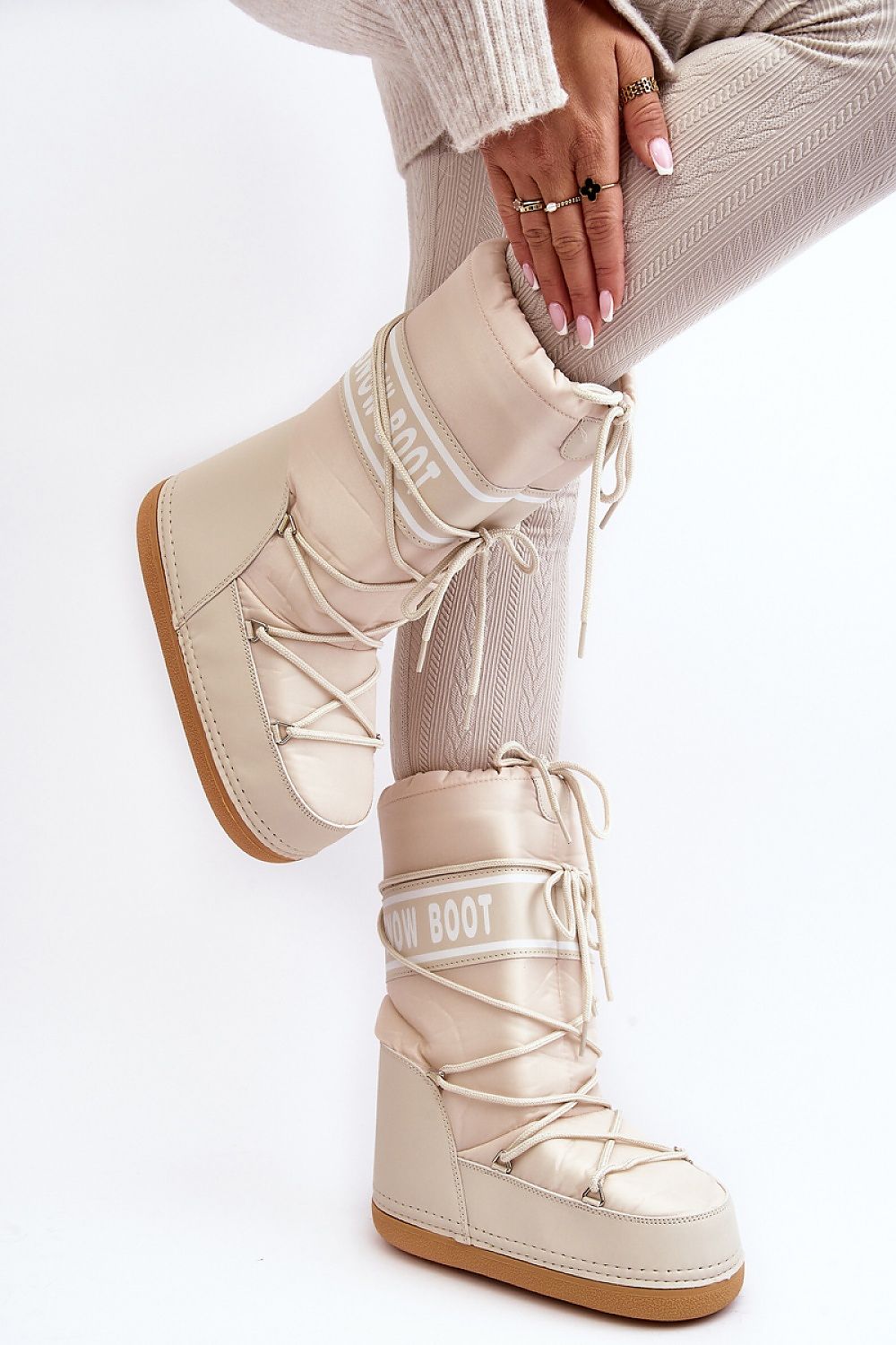 Moon boots model 188647 Step in style
