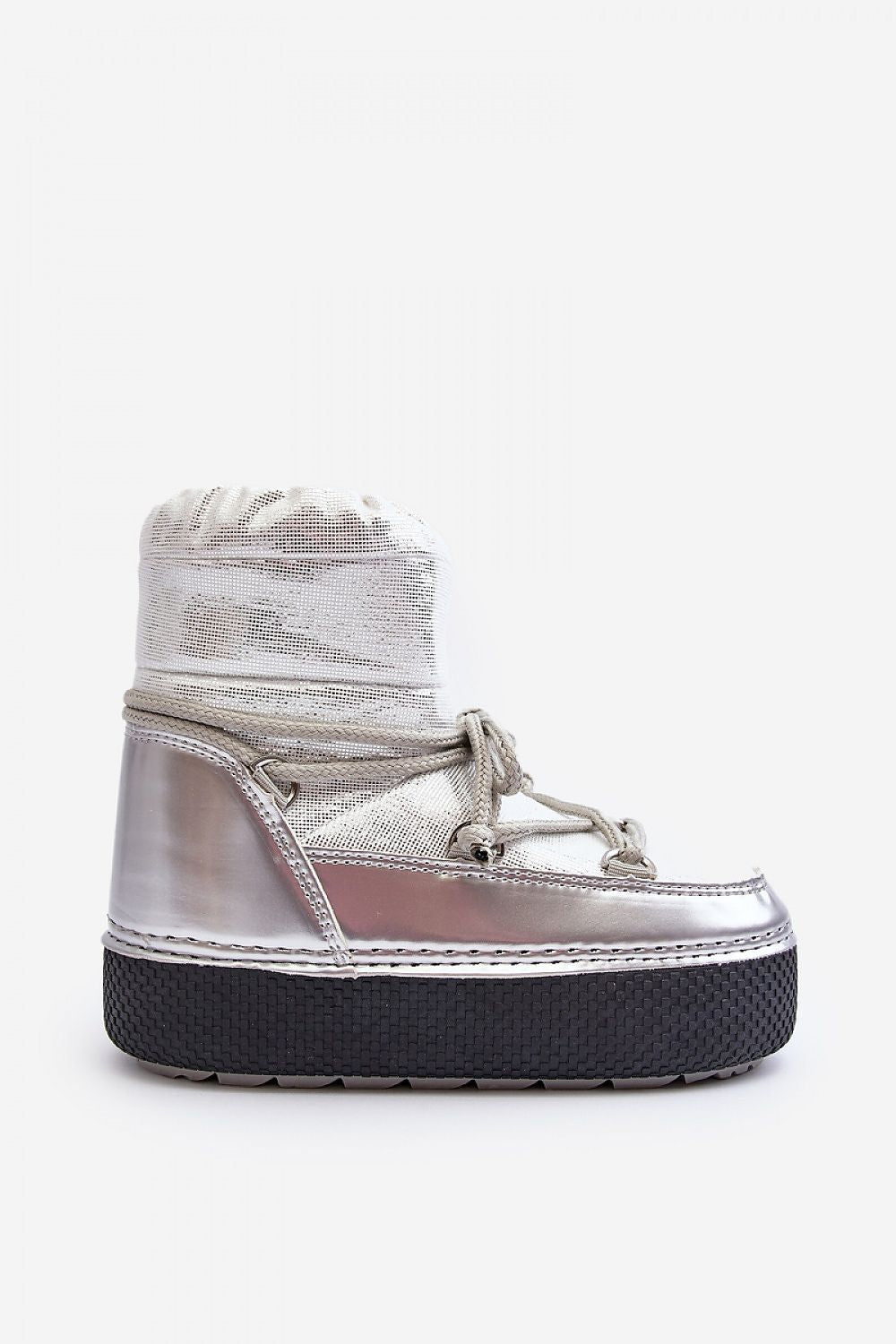 Moon boots model 191329 Step in style