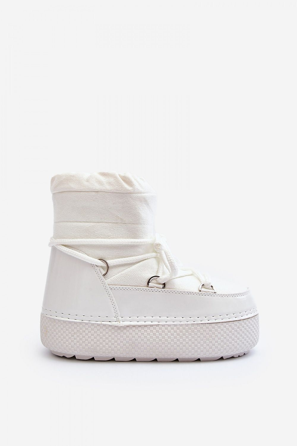 Moon boots model 191329 Step in style