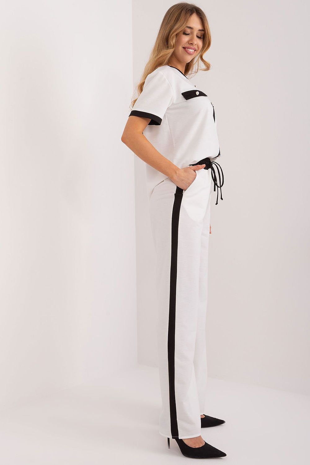 Pantaloni de damă model 196559 Lakerta