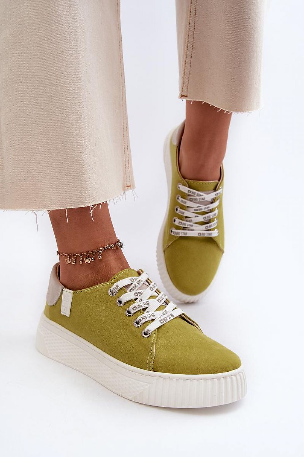 Tenişi model 196700 Step in style