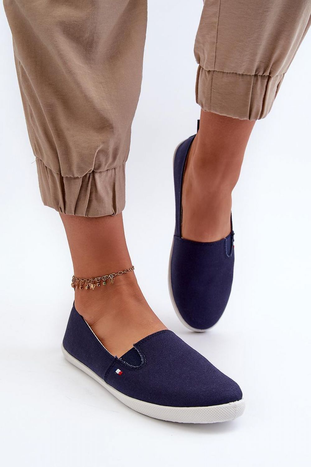 Tenişi model 197887 Step in style