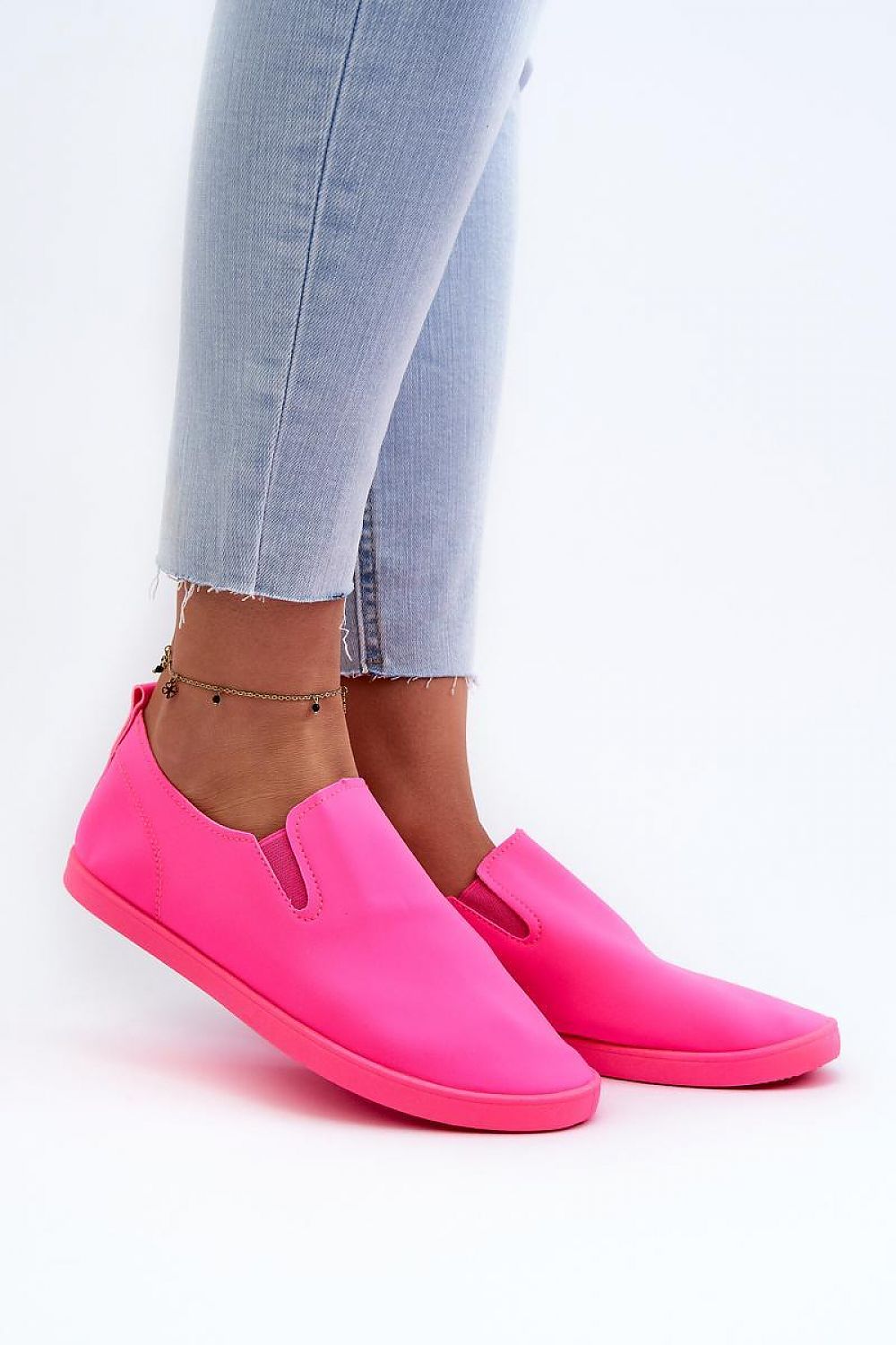 Tenişi model 197888 Step in style