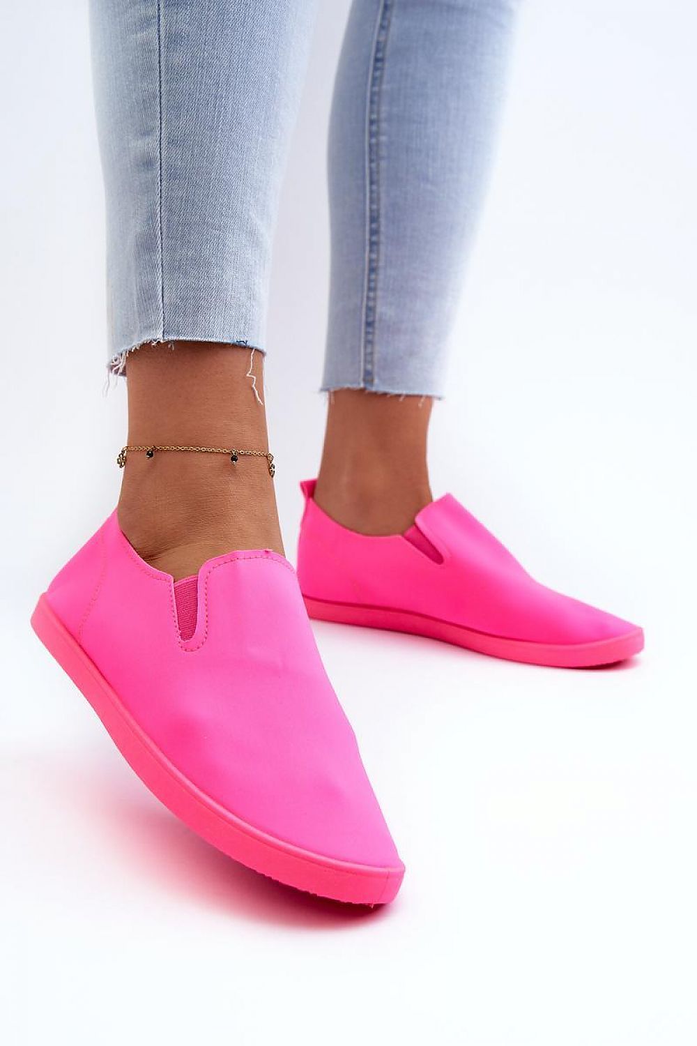 Tenişi model 197888 Step in style