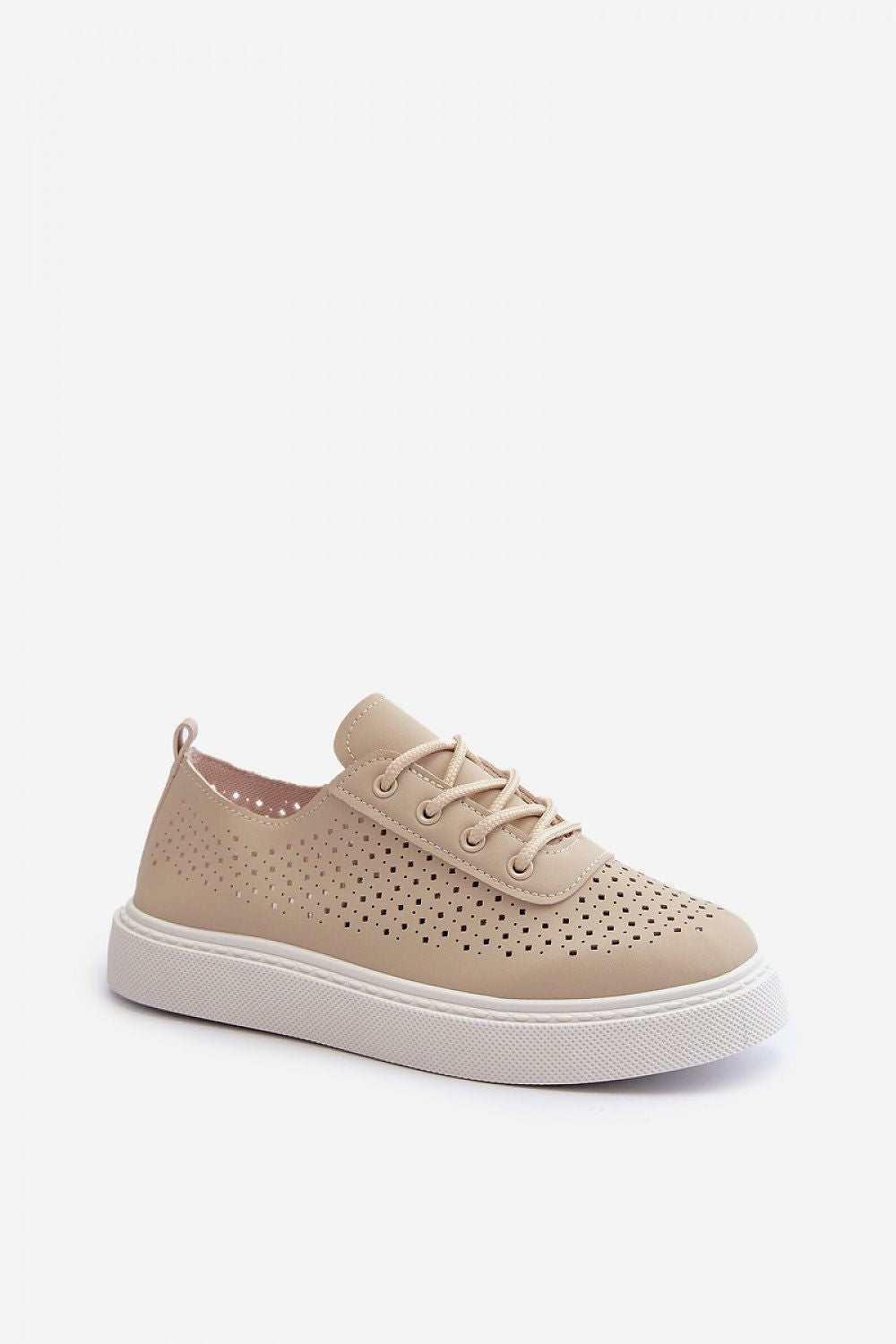 Tenişi model 198571 Step in style