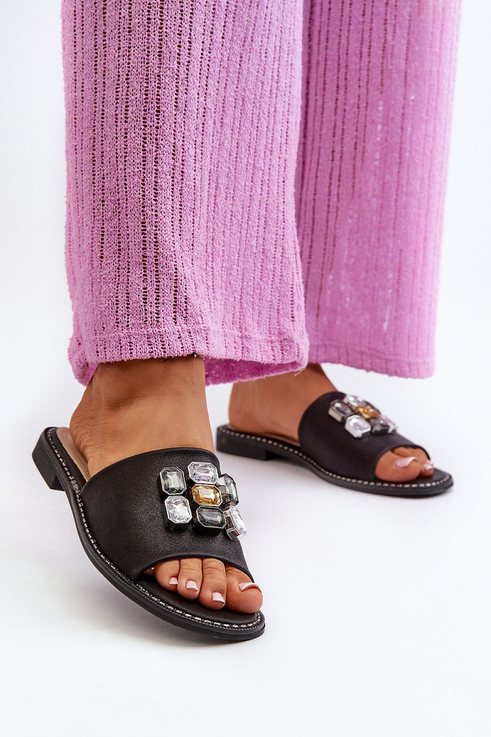 Şlapi model 198614 Step in style