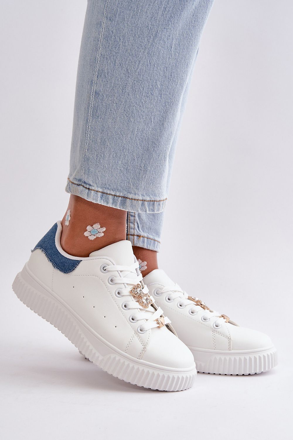 Tenişi model 199158 Step in style