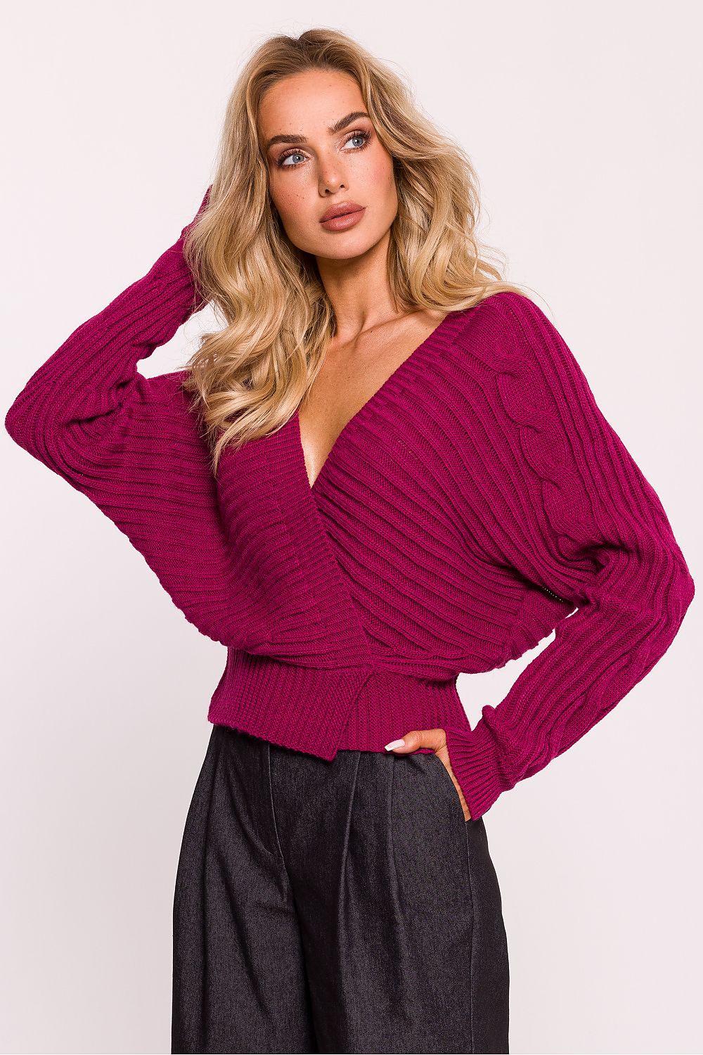Pulover model 199651 Moe
