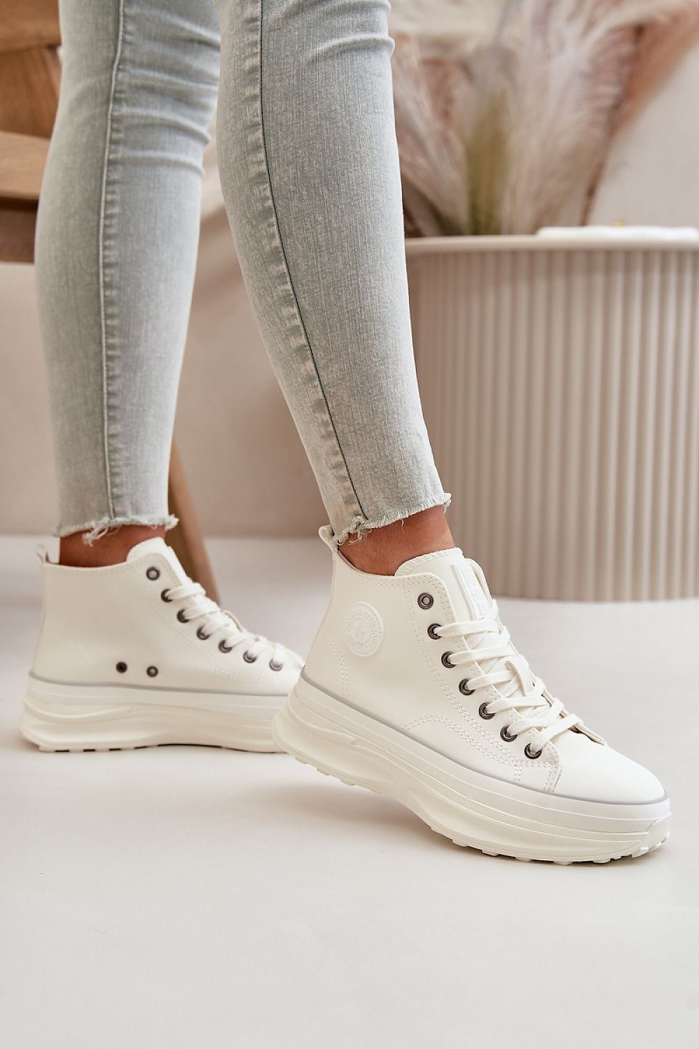Tenişi model 199904 Step in style