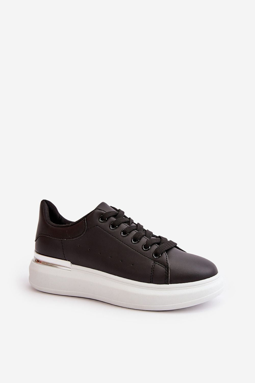 Tenişi model 201725 Step in style