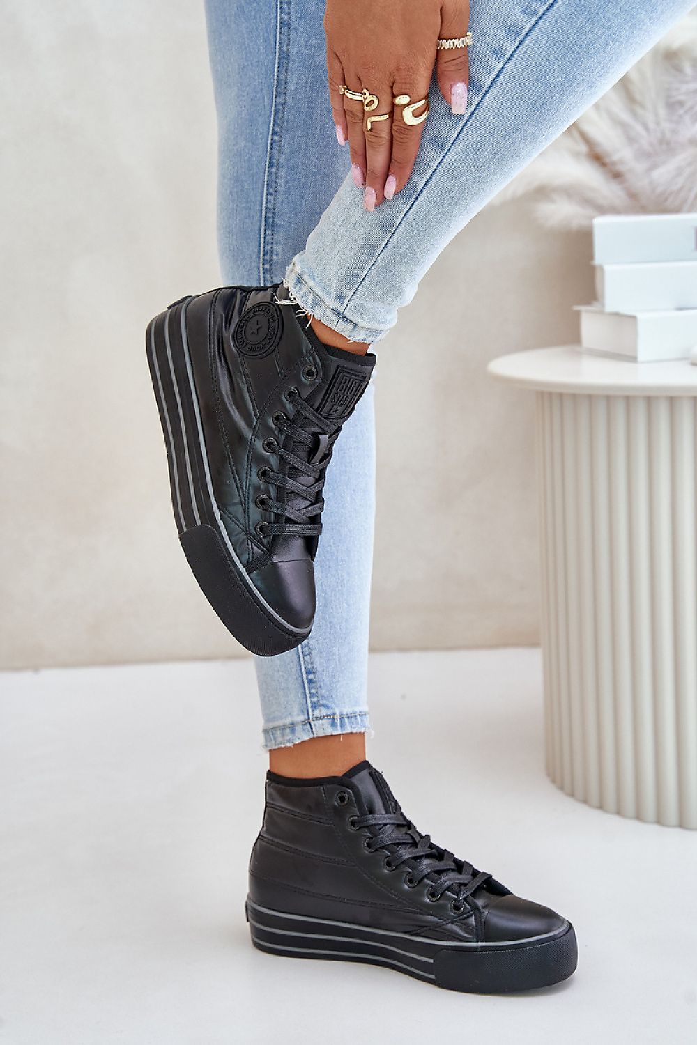 Tenişi model 201920 Step in style