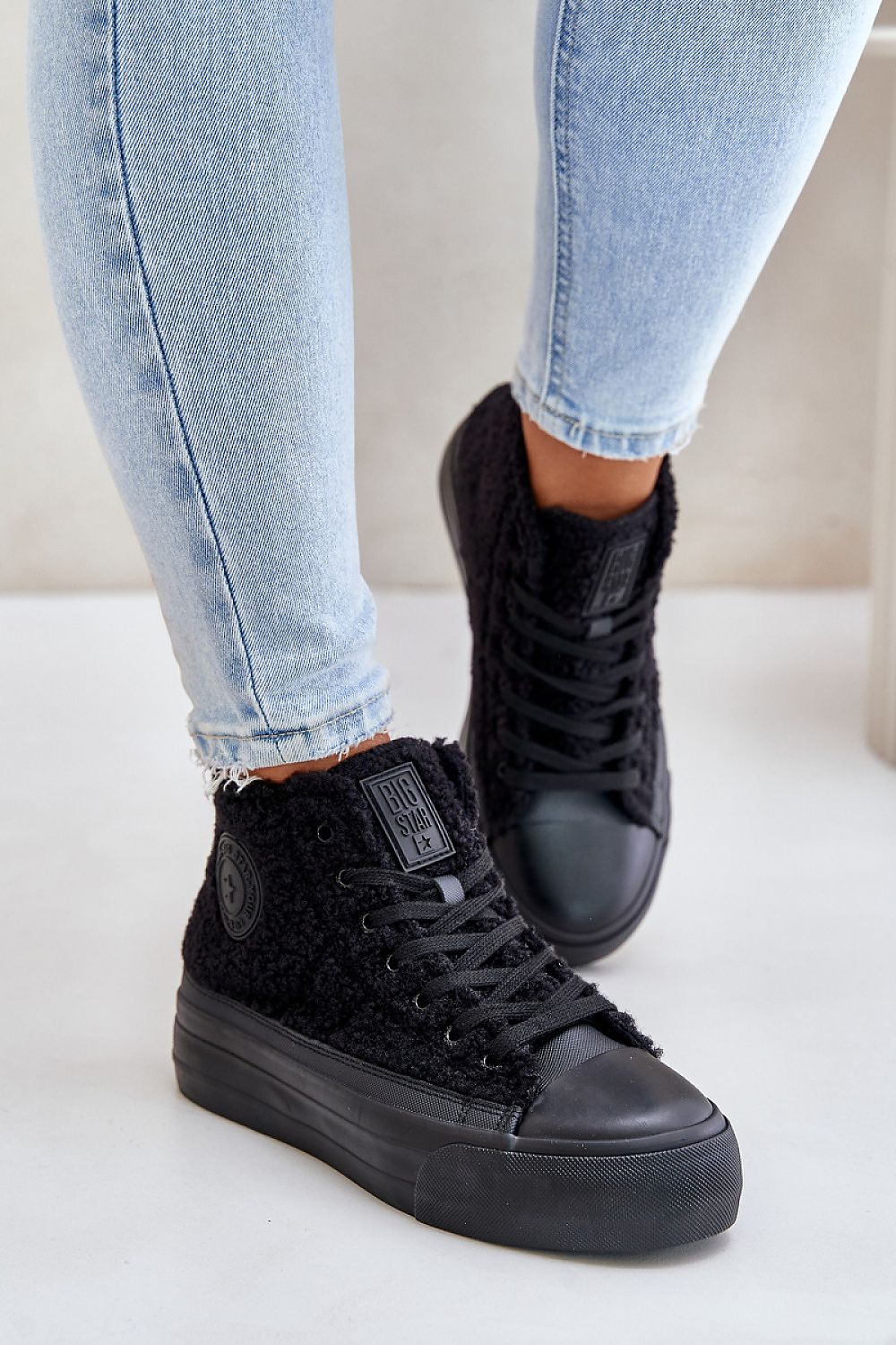 Tenişi model 201923 Step in style