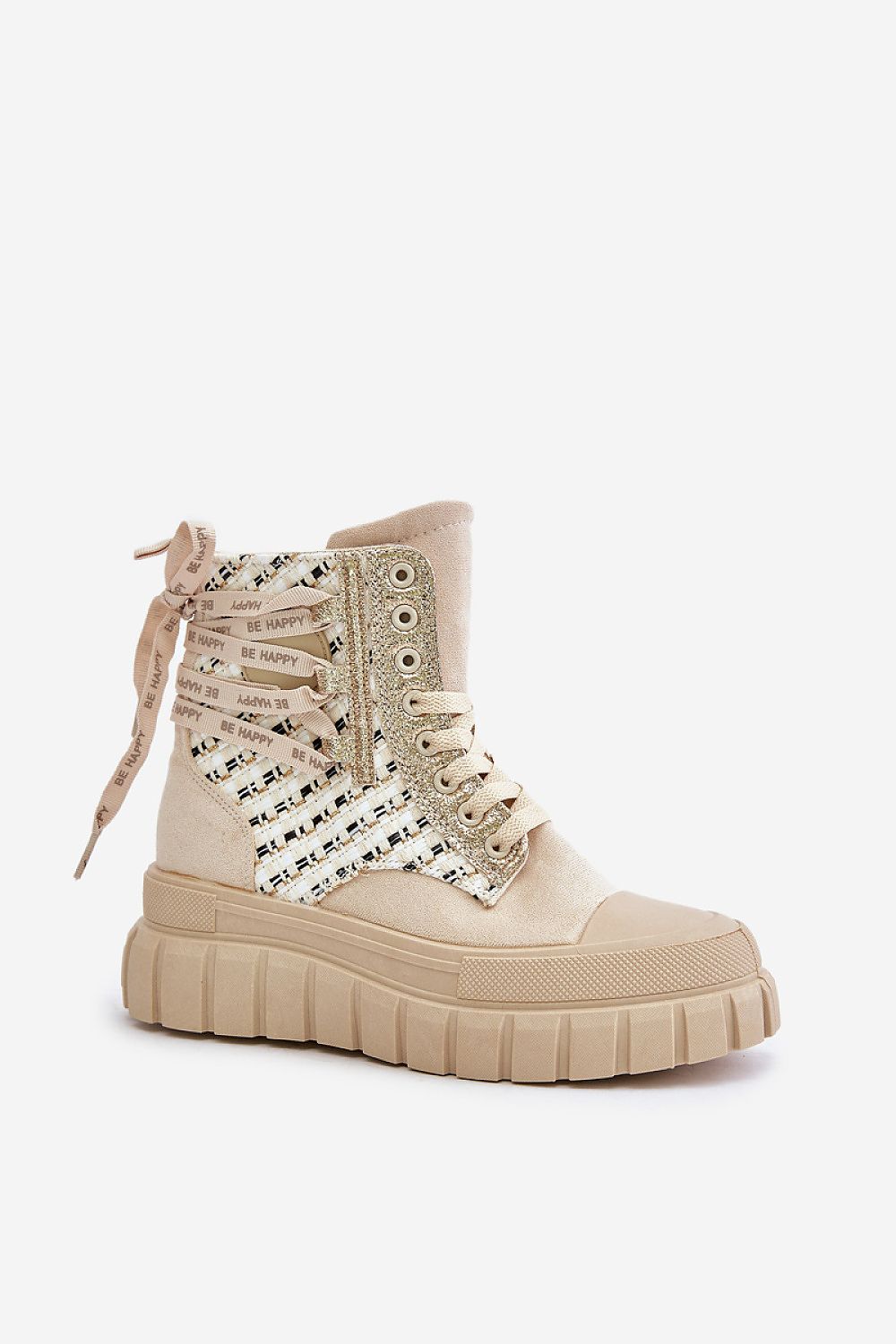 Tenişi model 201925 Step in style