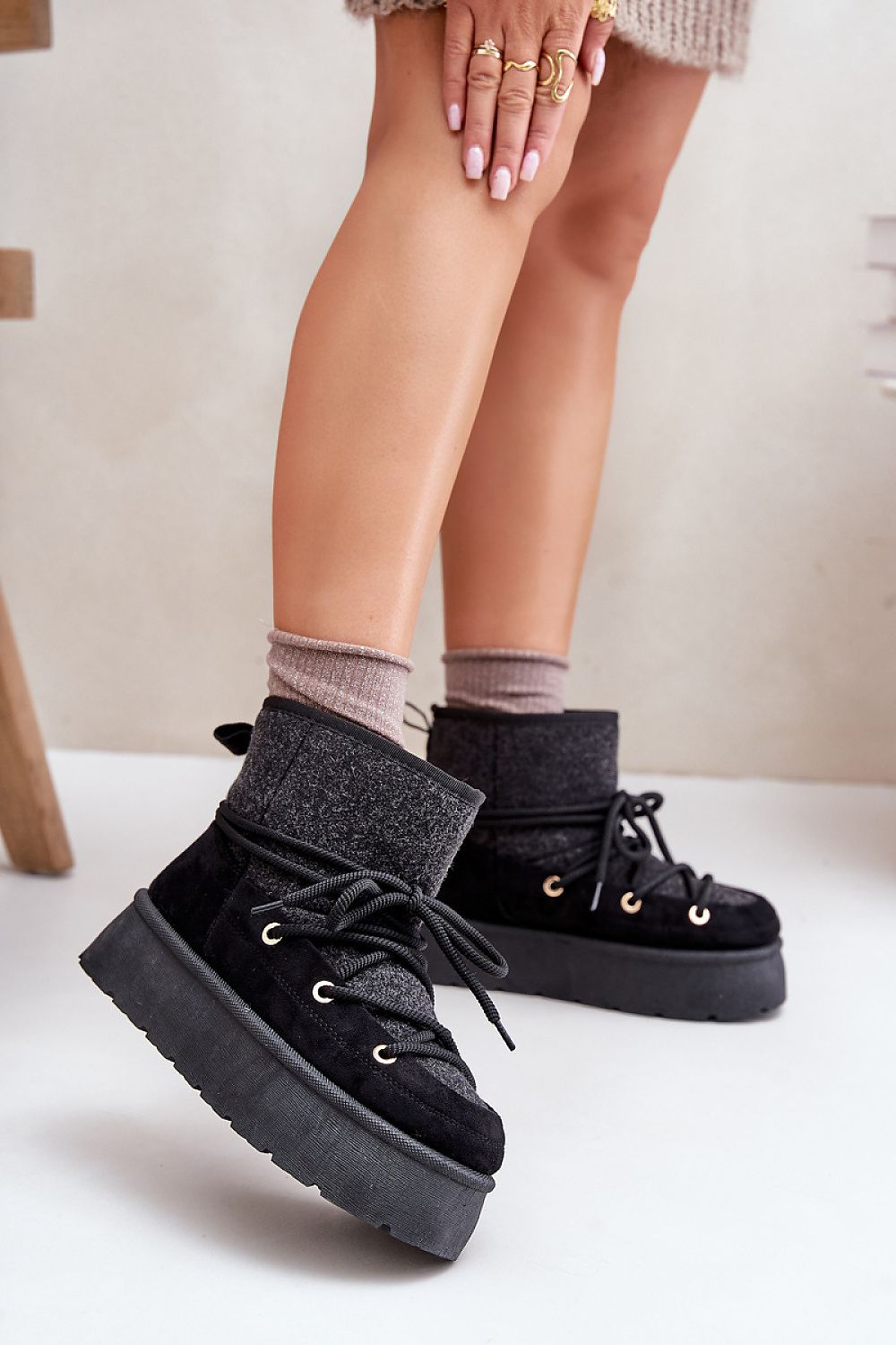 Moon boots model 202182 Step in style