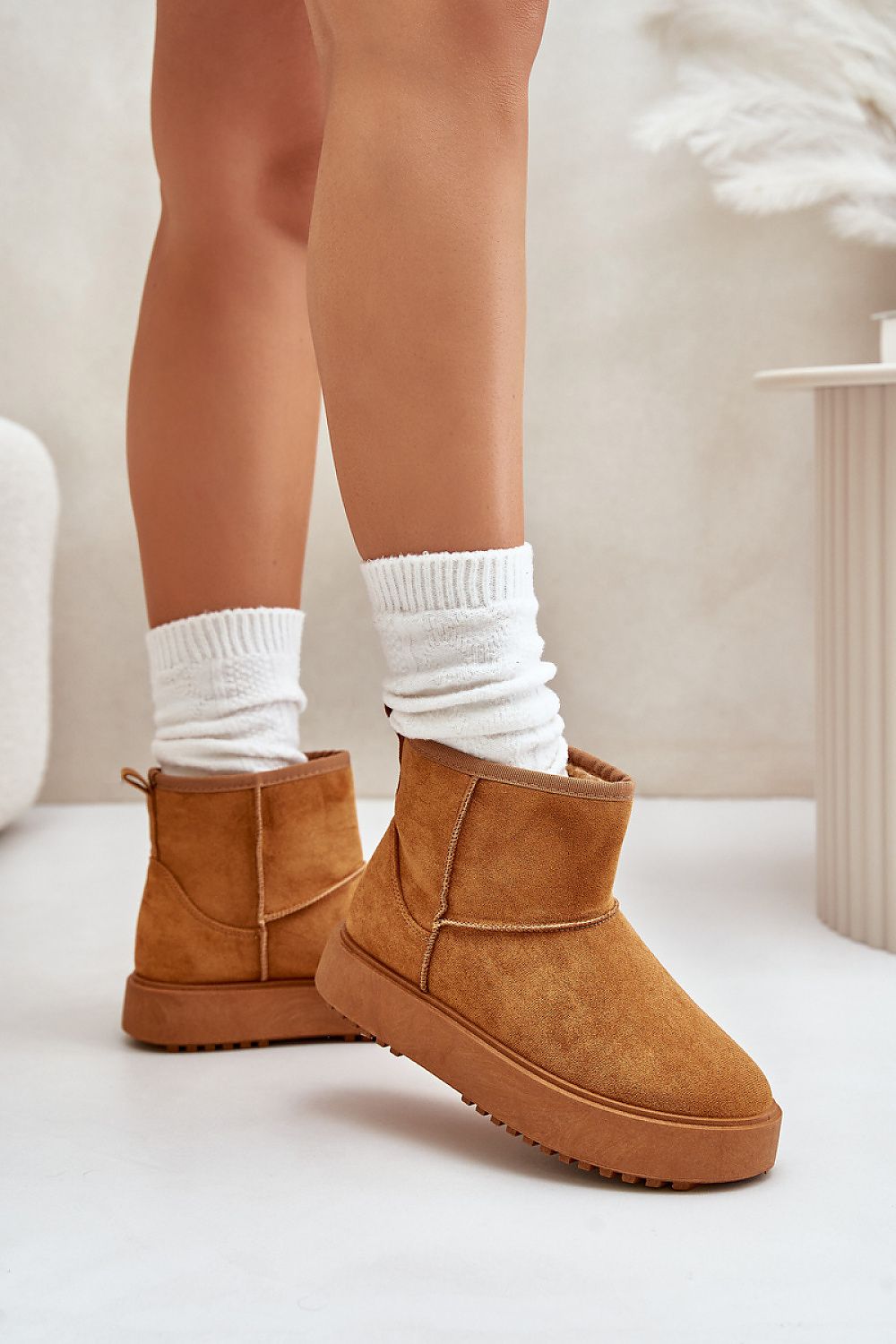 Moon boots model 202642 Step in style