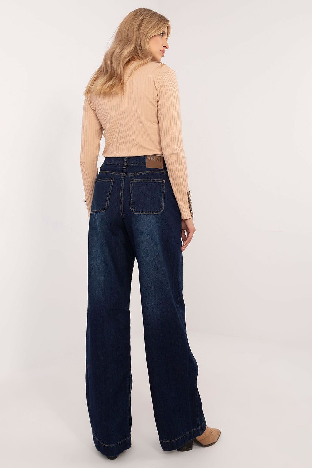 Jeanşi model 202951 Sublevel