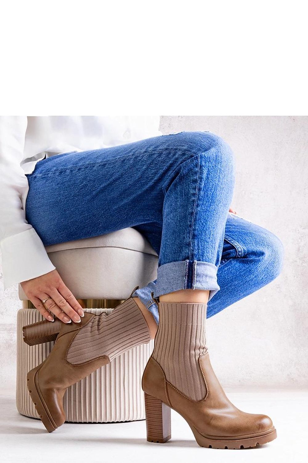 Botine cu toc model 205811 Solea