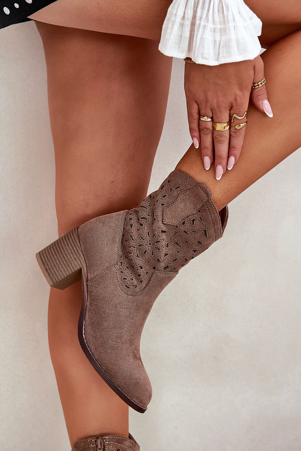 Botine cu toc model 209415 Step in style