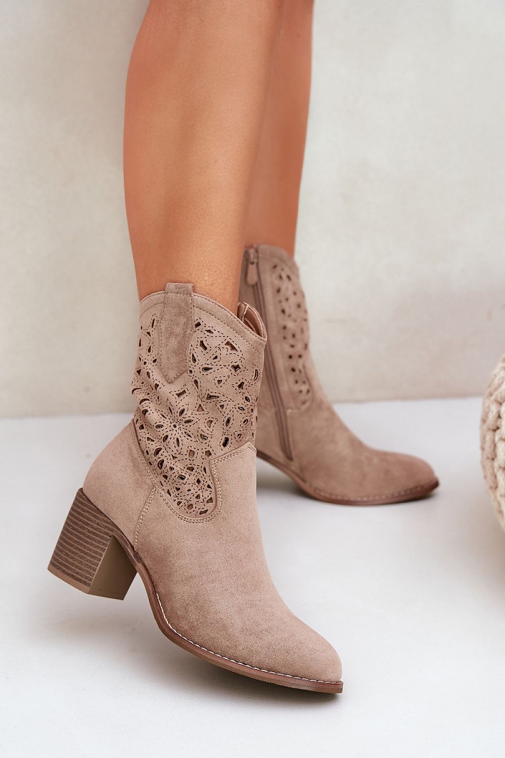 Botine cu toc model 209416 Step in style