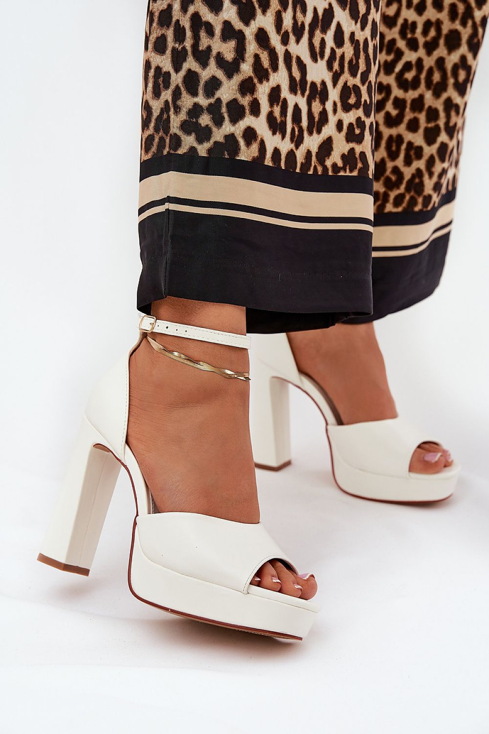 Sandale cu toc model 209894 Step in style