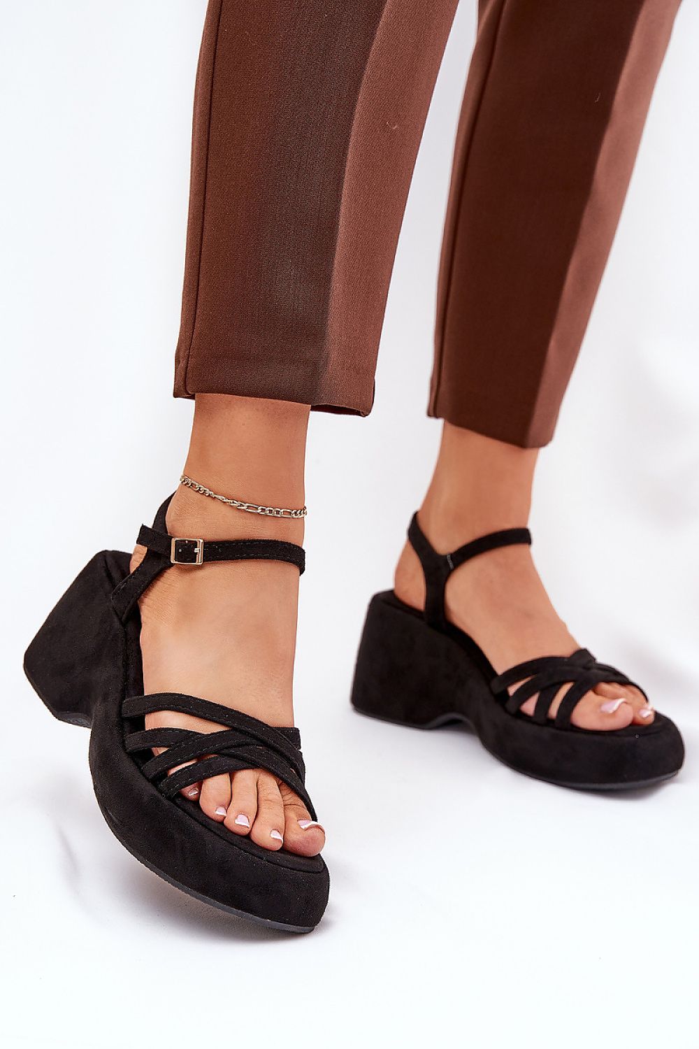 Sandale cu talpă tip pană model 209915 Step in style