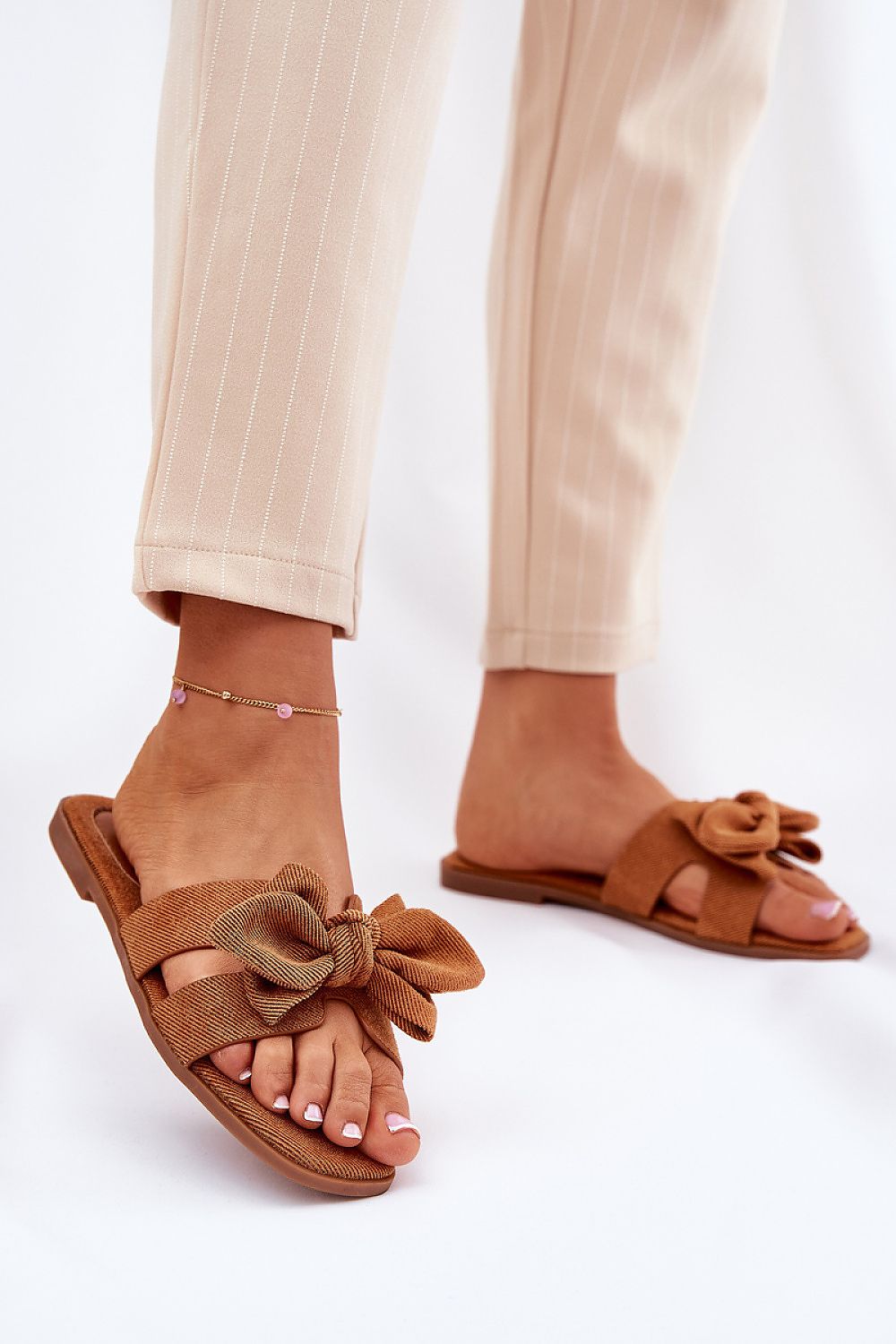 Şlapi model 209934 Step in style
