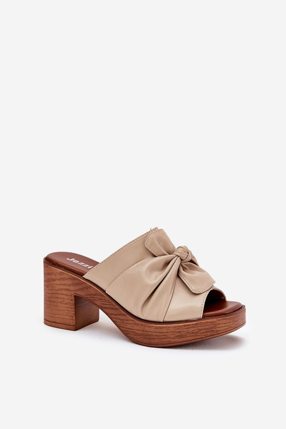 Şlapi model 209935 Step in style