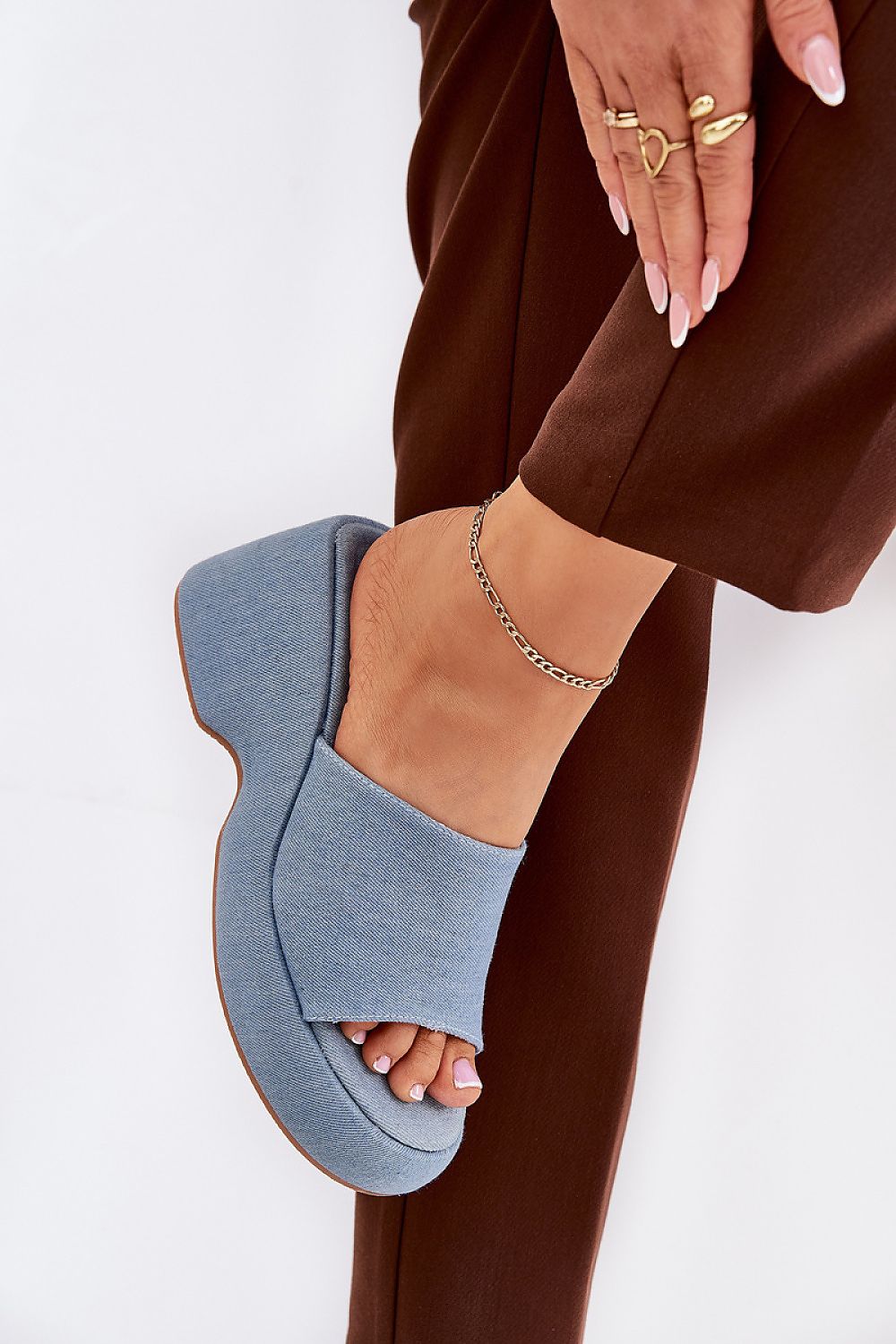 Şlapi model 210171 Step in style