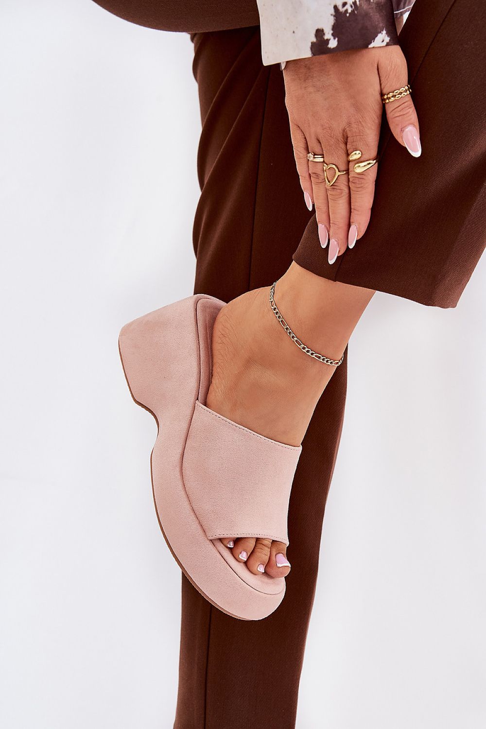 Şlapi model 210173 Step in style