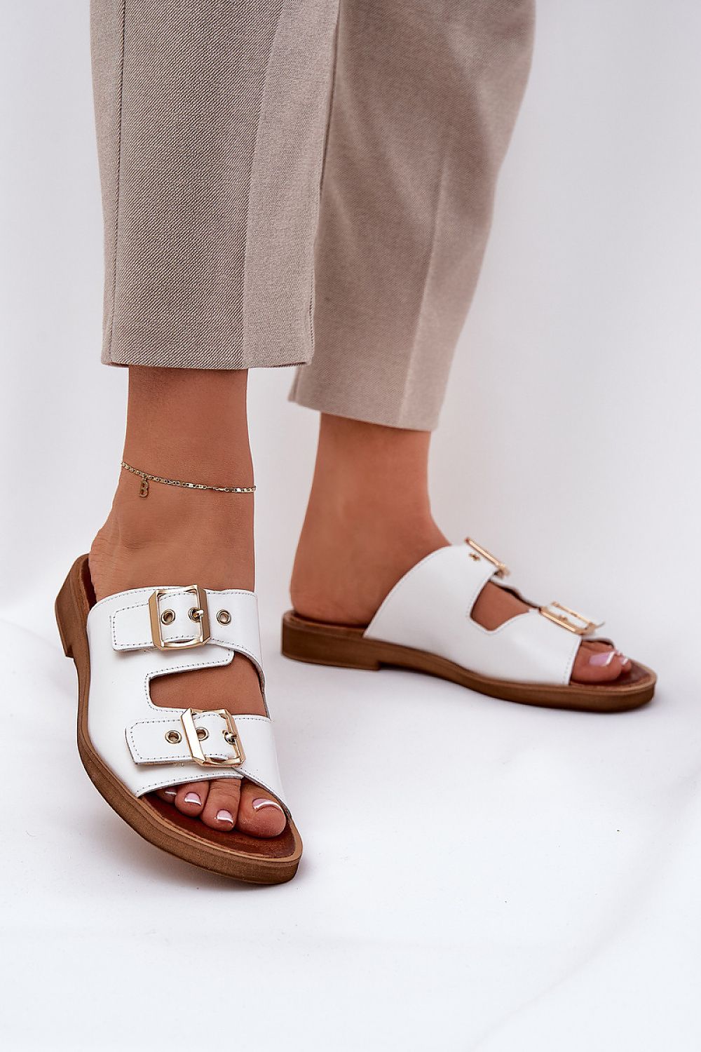 Şlapi model 210175 Step in style
