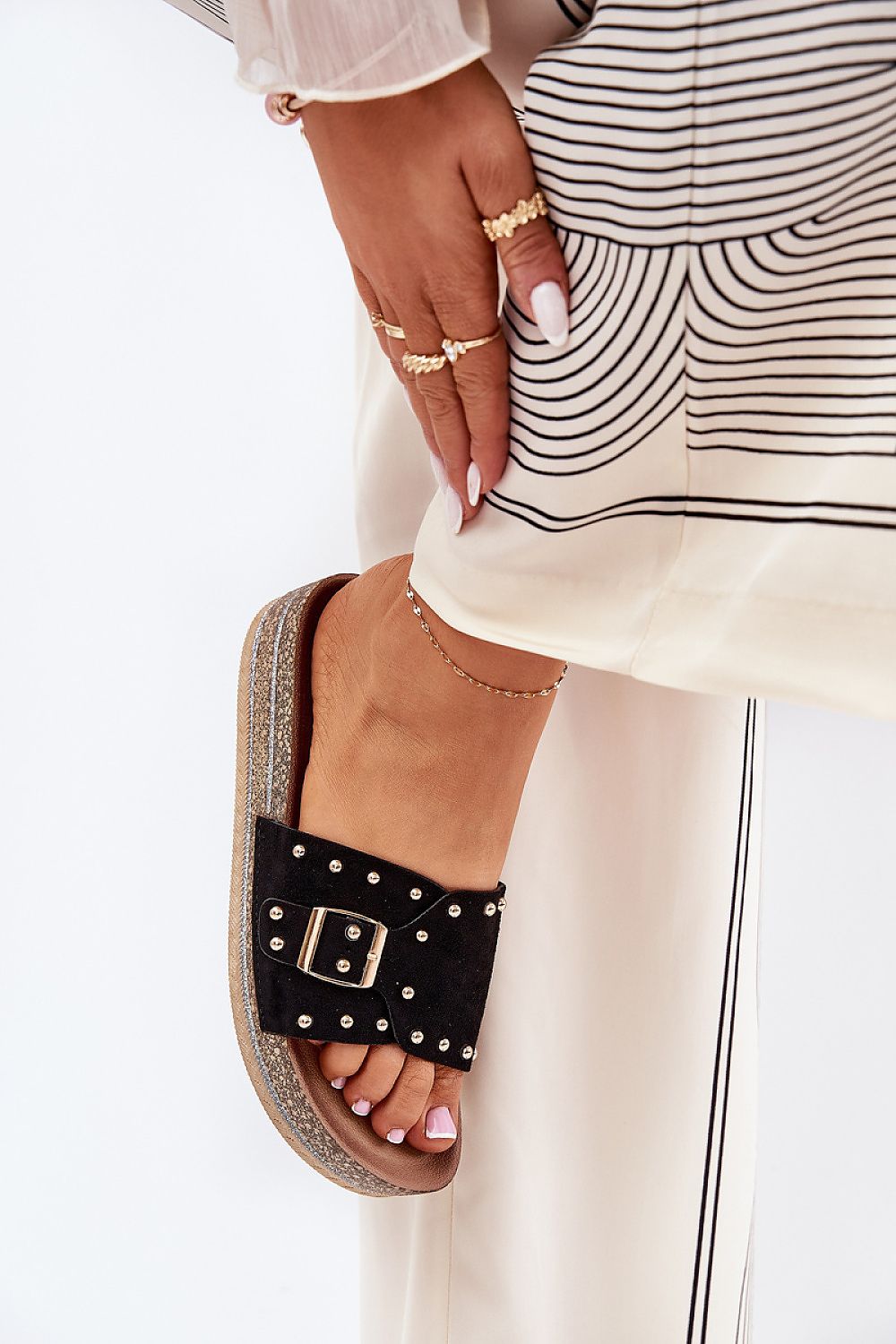 Şlapi model 210753 Step in style
