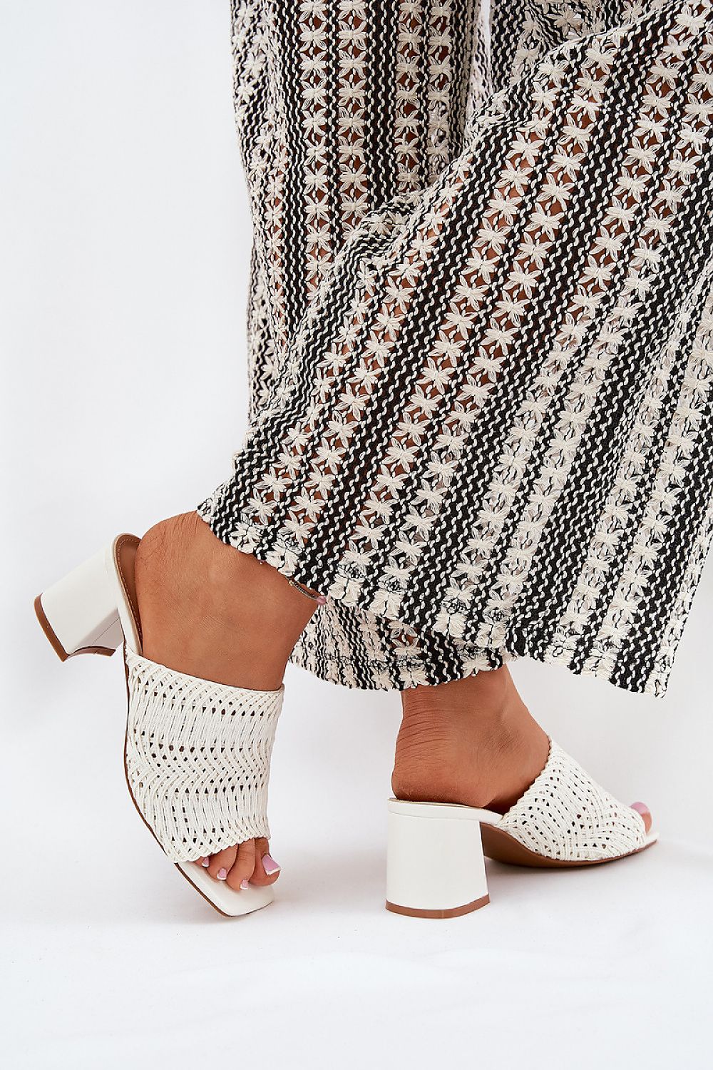 Şlapi model 210780 Step in style