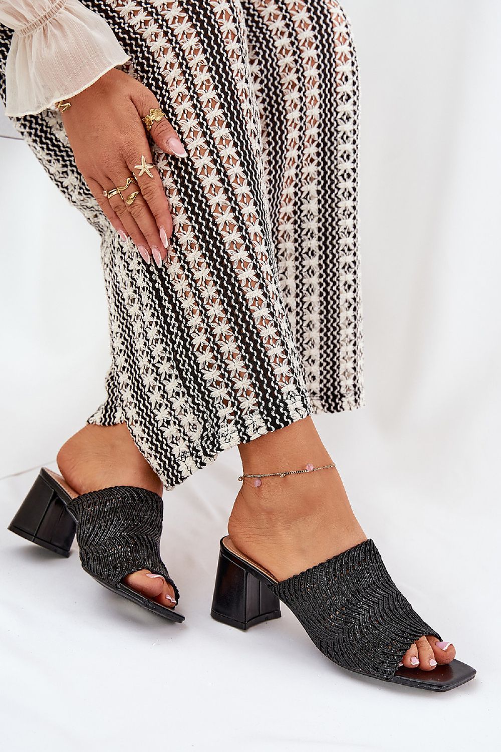 Şlapi model 210783 Step in style