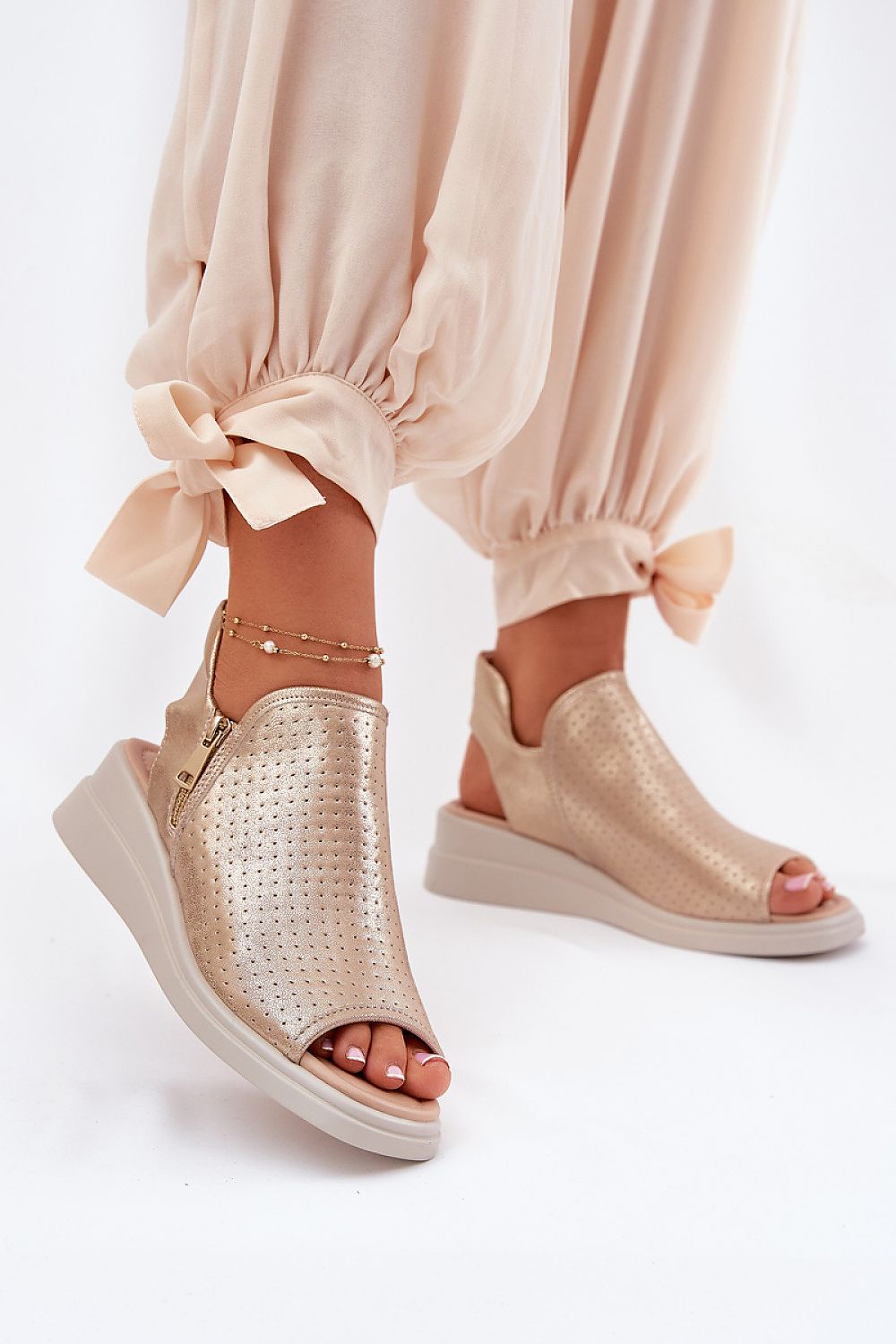Sandale cu talpă tip pană model 211946 Step in style