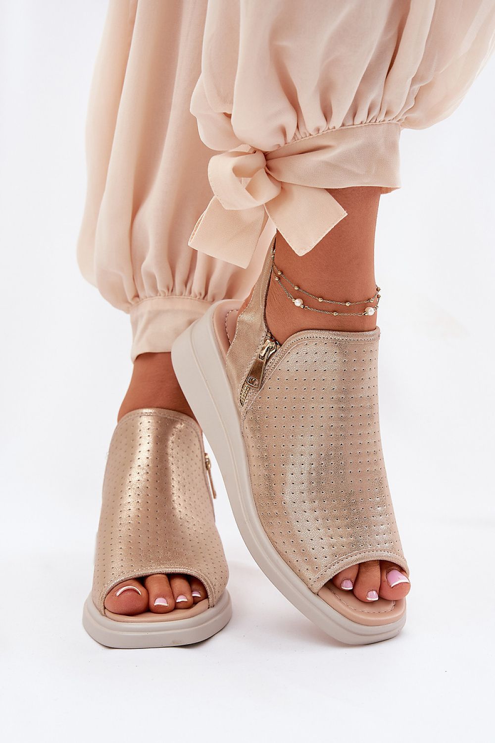 Sandale cu talpă tip pană model 211946 Step in style