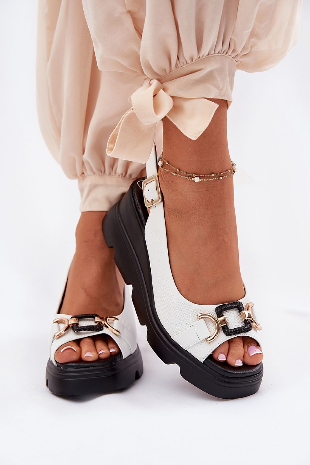 Sandale cu talpă tip pană model 212133 Step in style