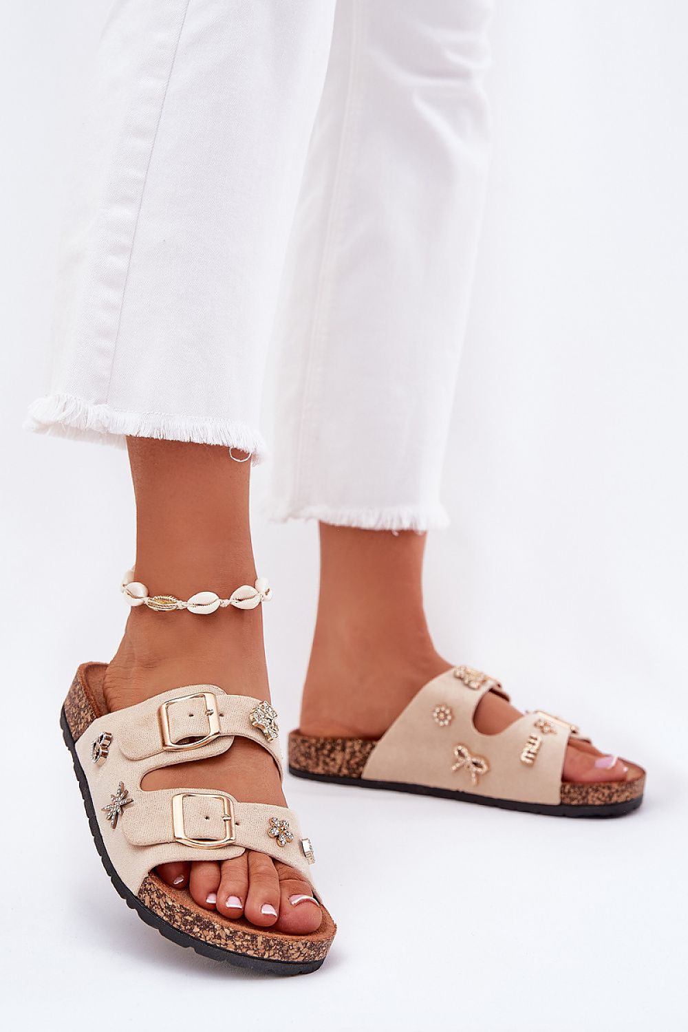 Şlapi model 212152 Step in style