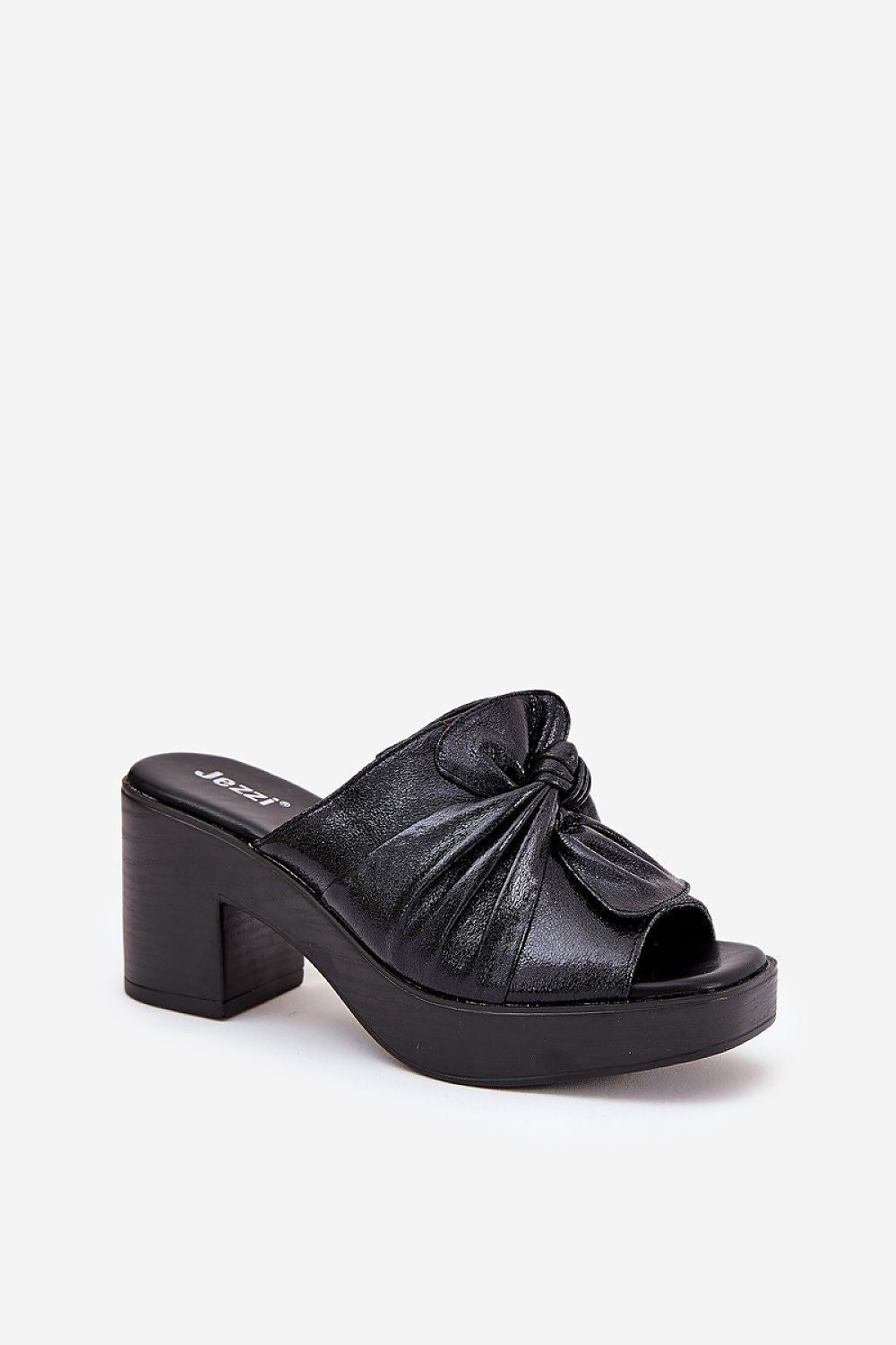 Şlapi model 212158 Step in style
