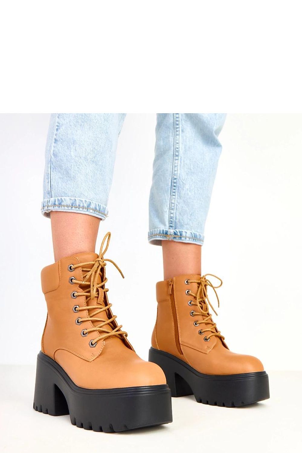 Botine cu toc model 217927 Solea