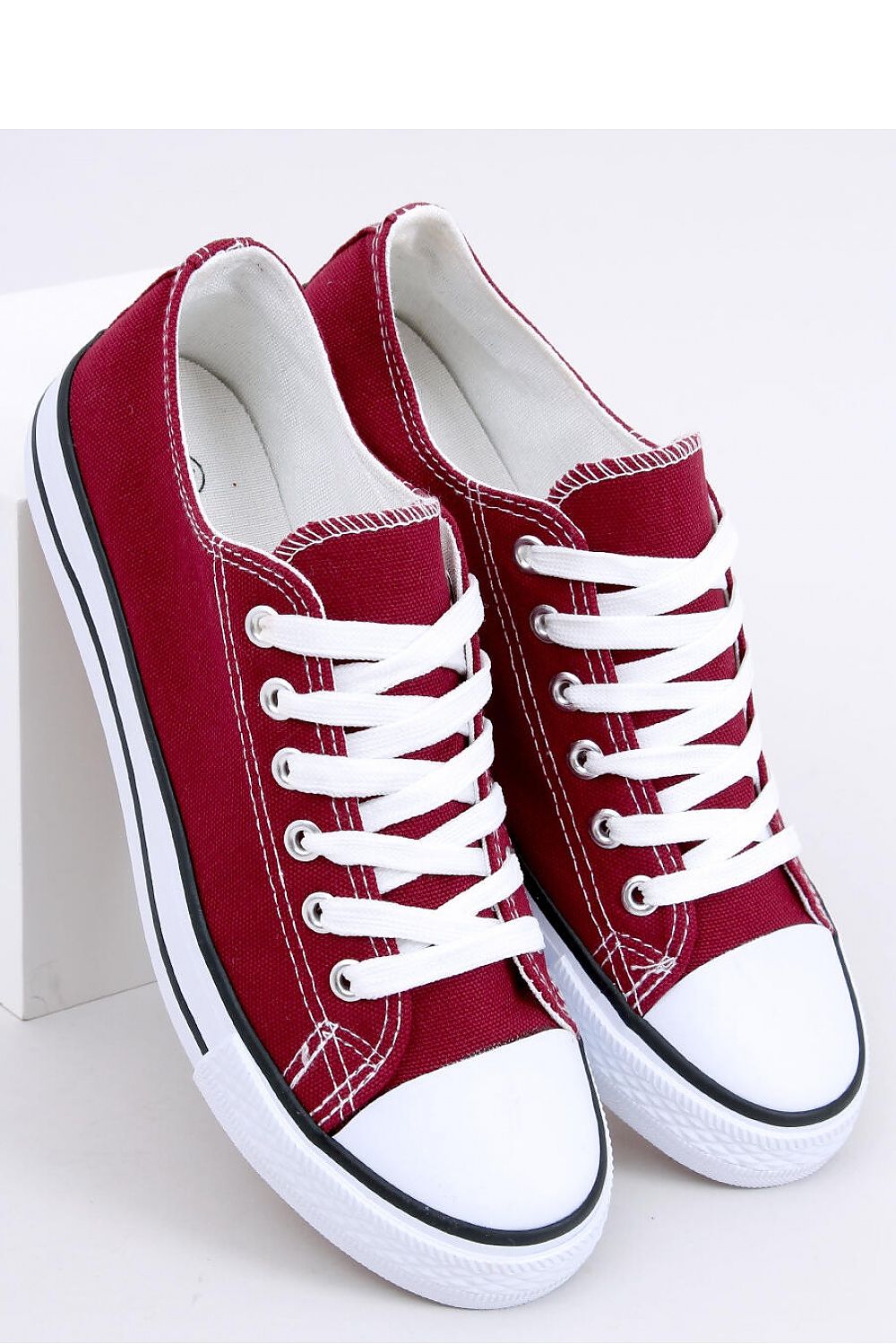 Tenişi model 170661 Inello