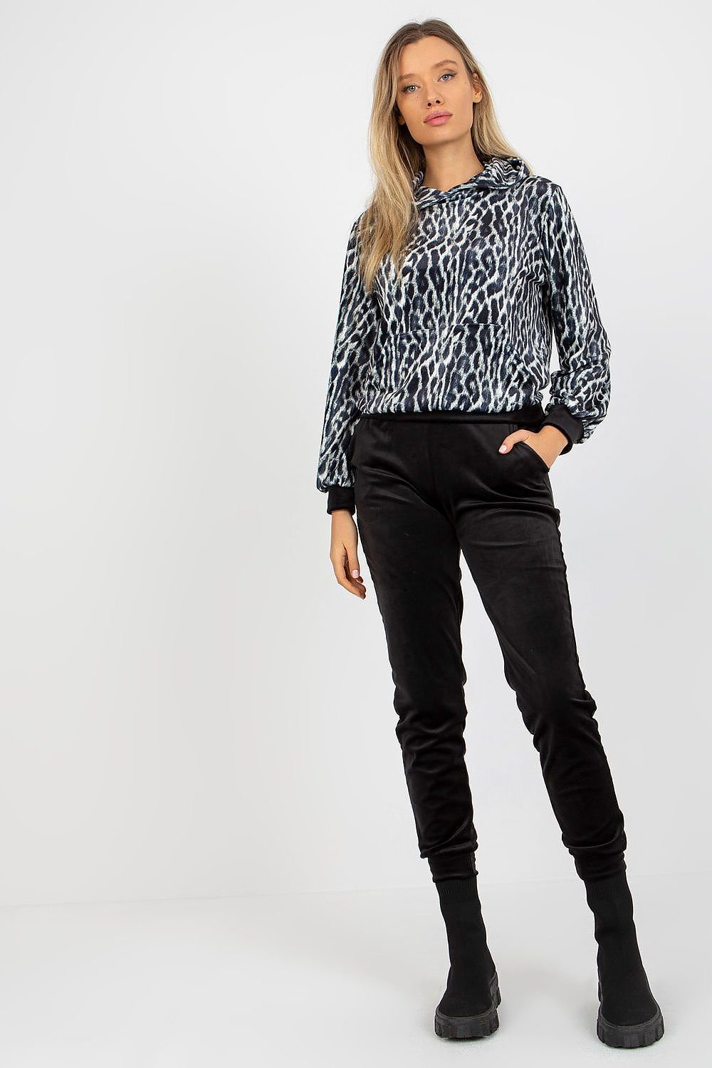 Completă model 173358 Rue Paris