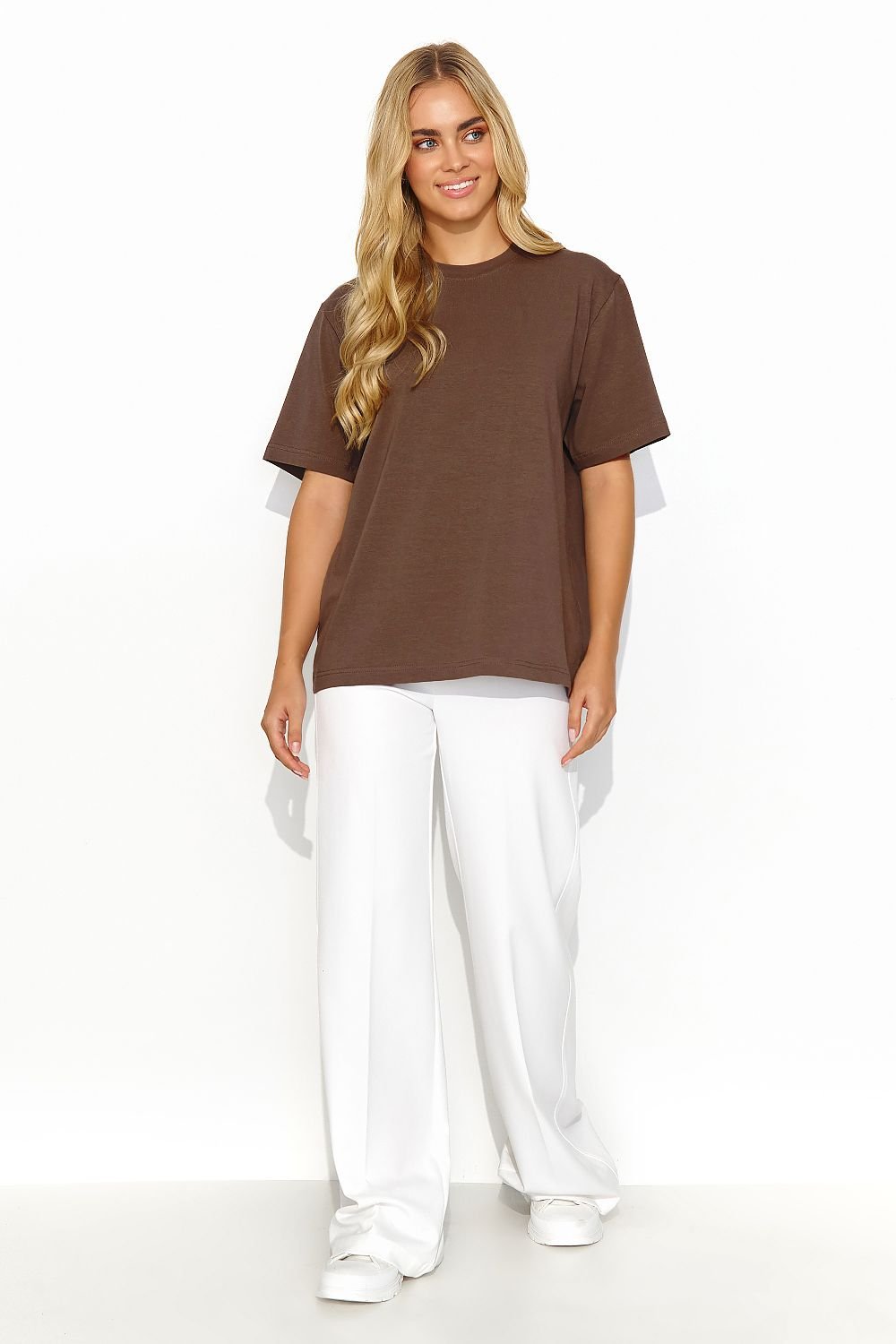 Tricou model 192965 Makadamia