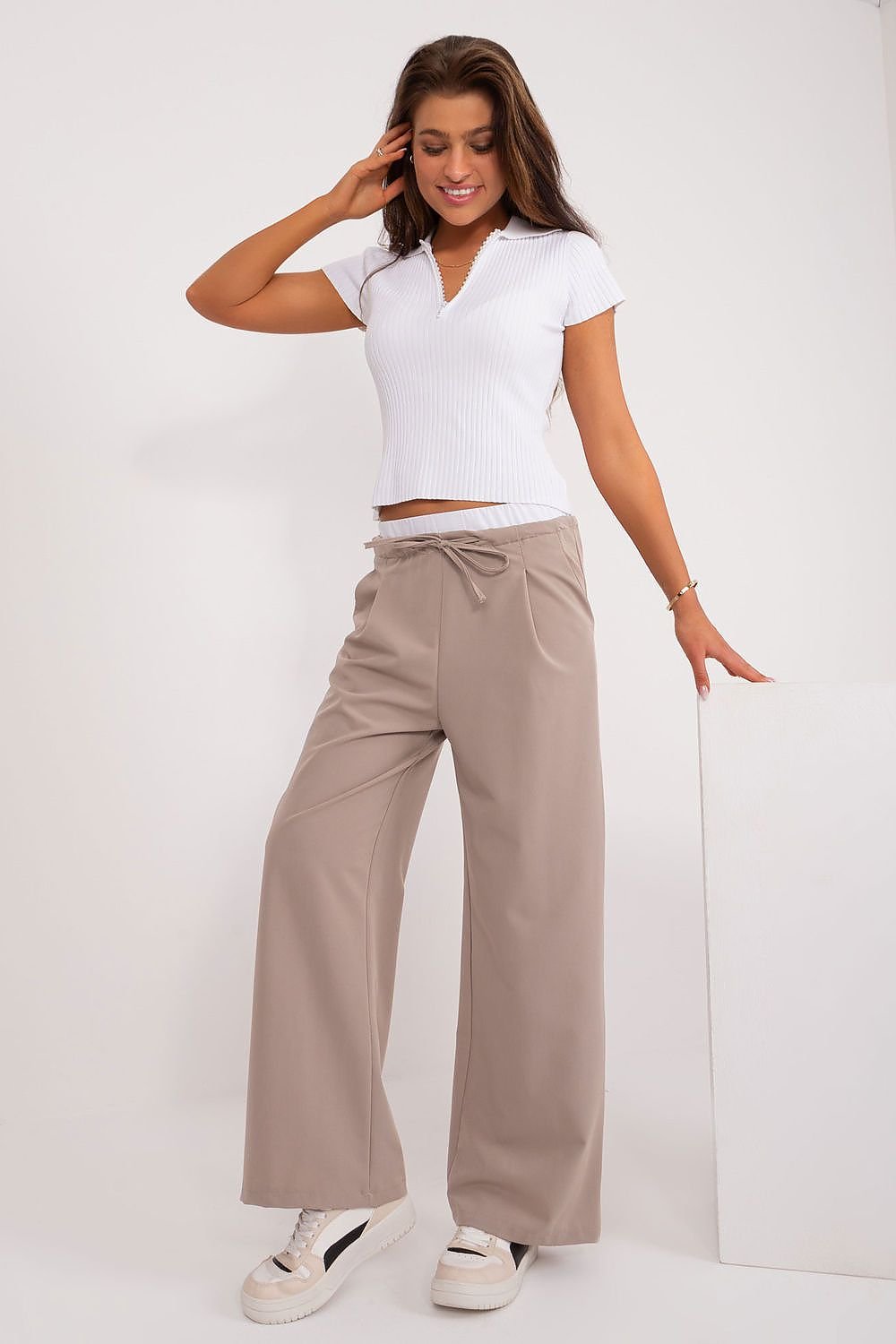 Pantaloni de damă model 196178 Italy Moda