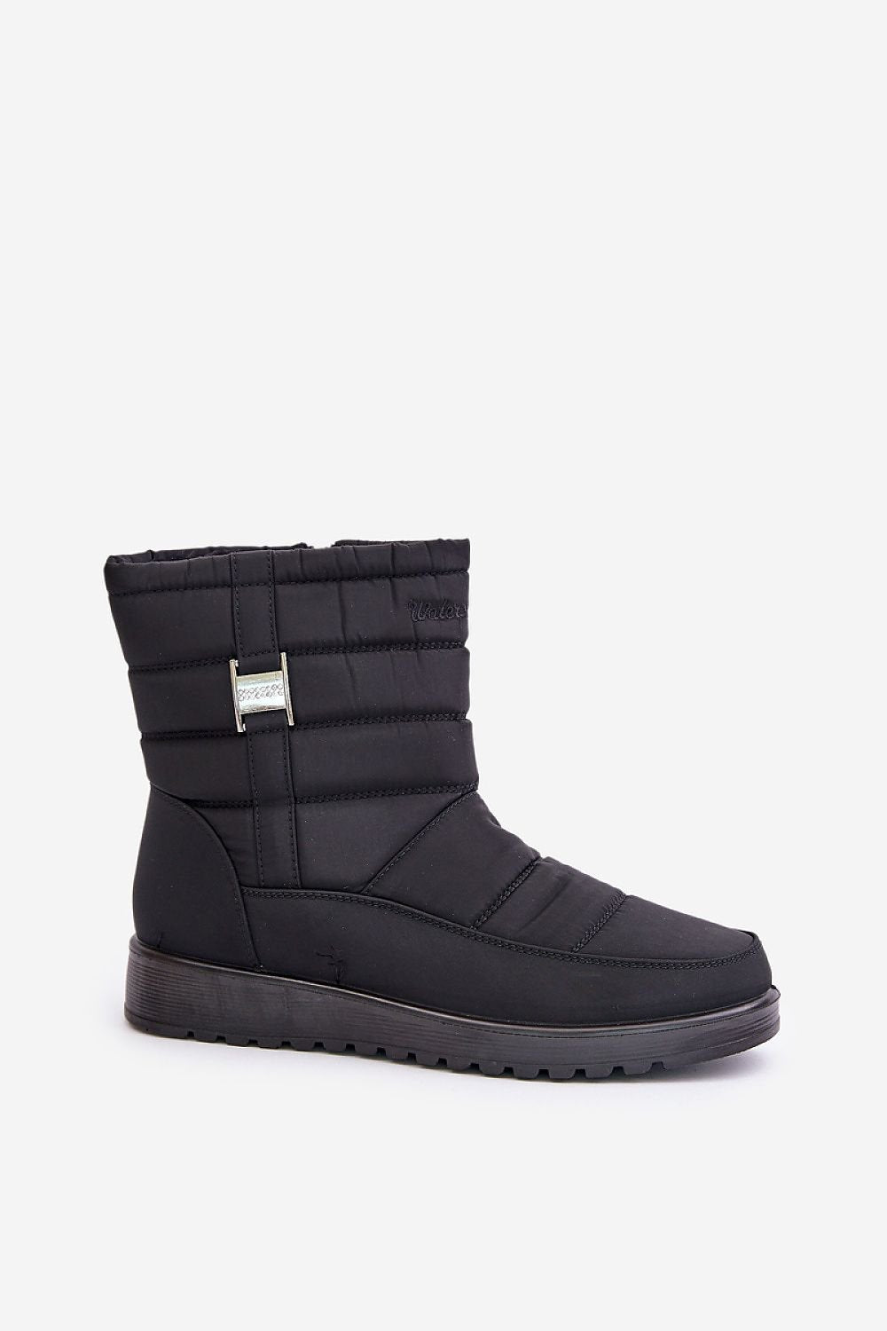 Moon boots model 202206 Step in style