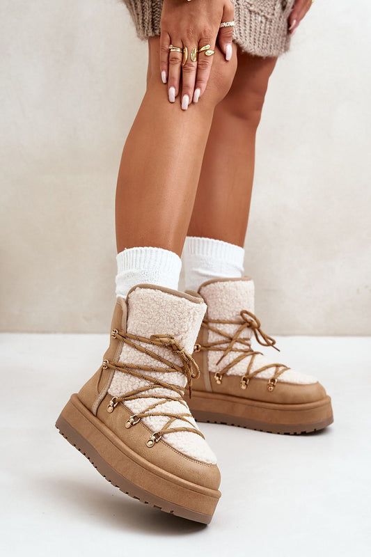 Moon boots model 202219 Step in style