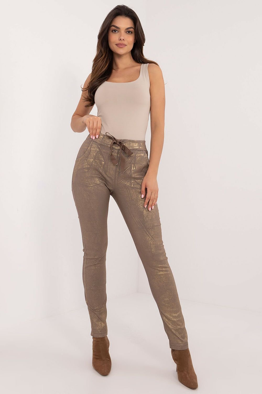 Pantaloni de damă model 202423 Italy Moda