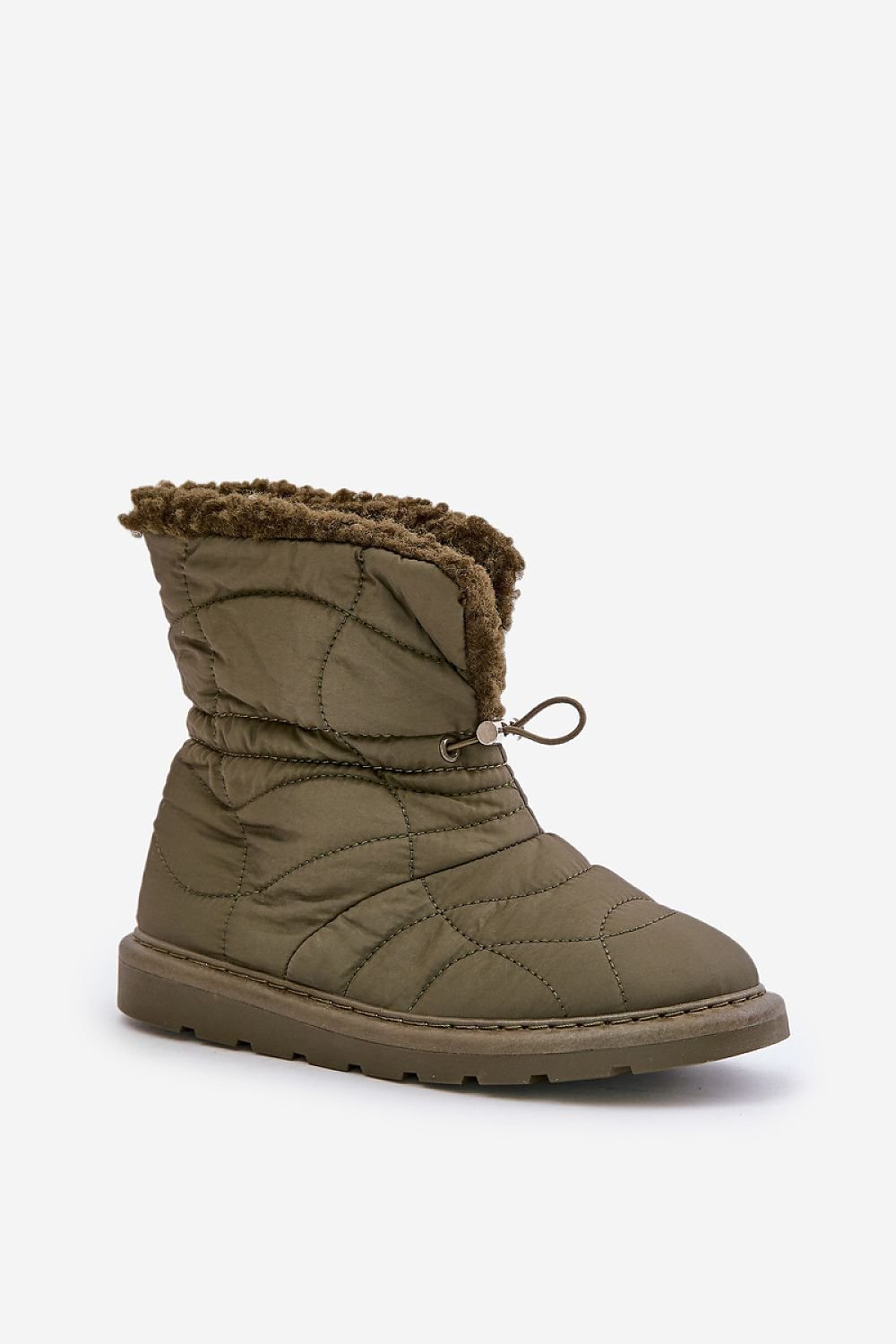 Moon boots model 203581 Step in style