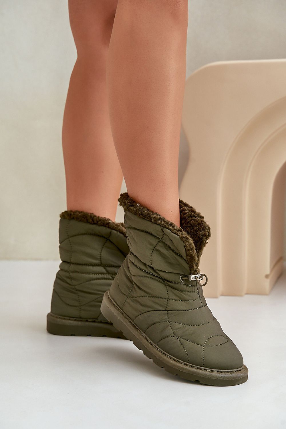 Moon boots model 203581 Step in style