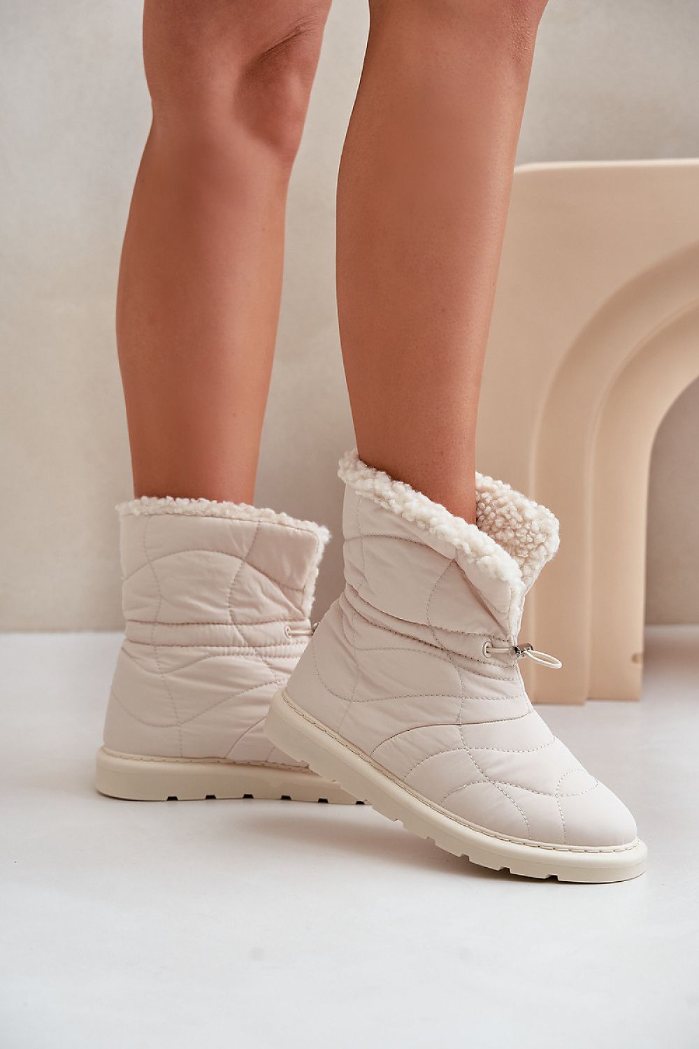 Moon boots model 203581 Step in style